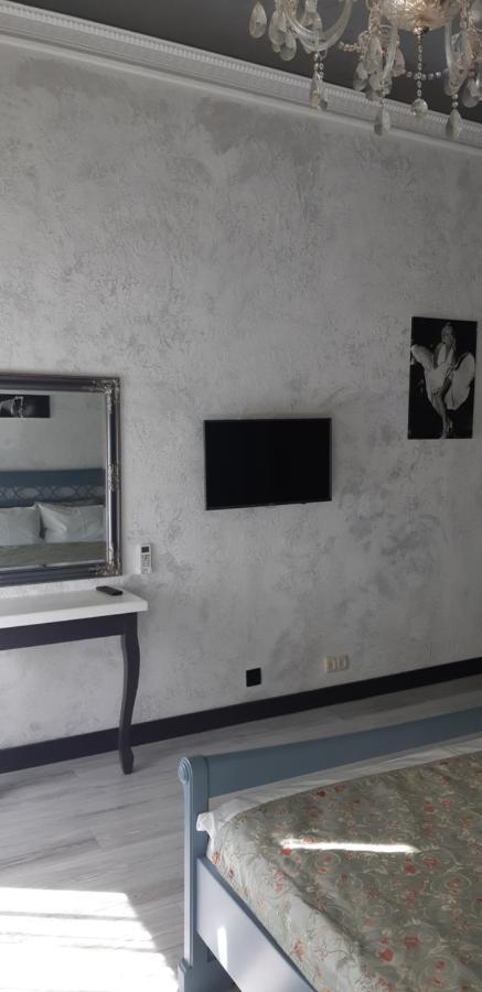 Apartment On Soborna 91 ヴィーンヌィツャ エクステリア 写真